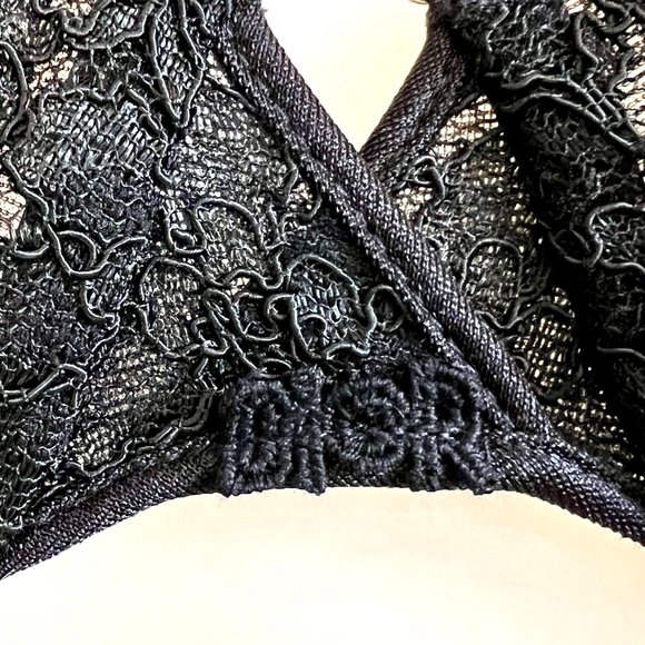 Vintage 80's Christian Dior Lace Bra with Dior Logo Monogram In Black 36B NWT - Picture 6 of 14